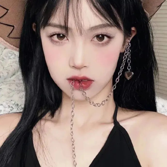 孤苦盲女阿玲