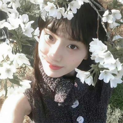 布兰卡和弹吉他的人